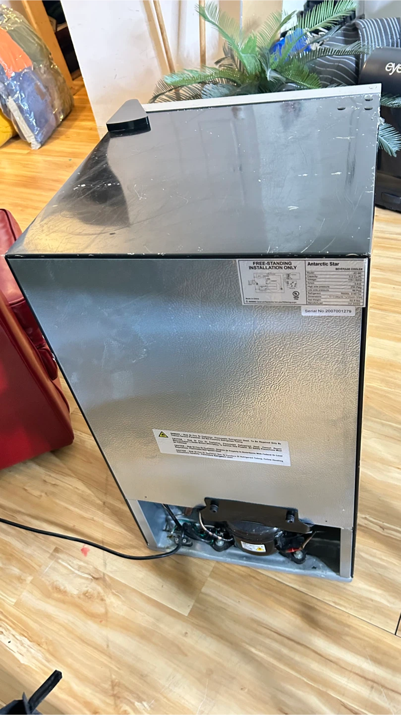 Moving Sale! Fridgedaire - Black - photo 3
