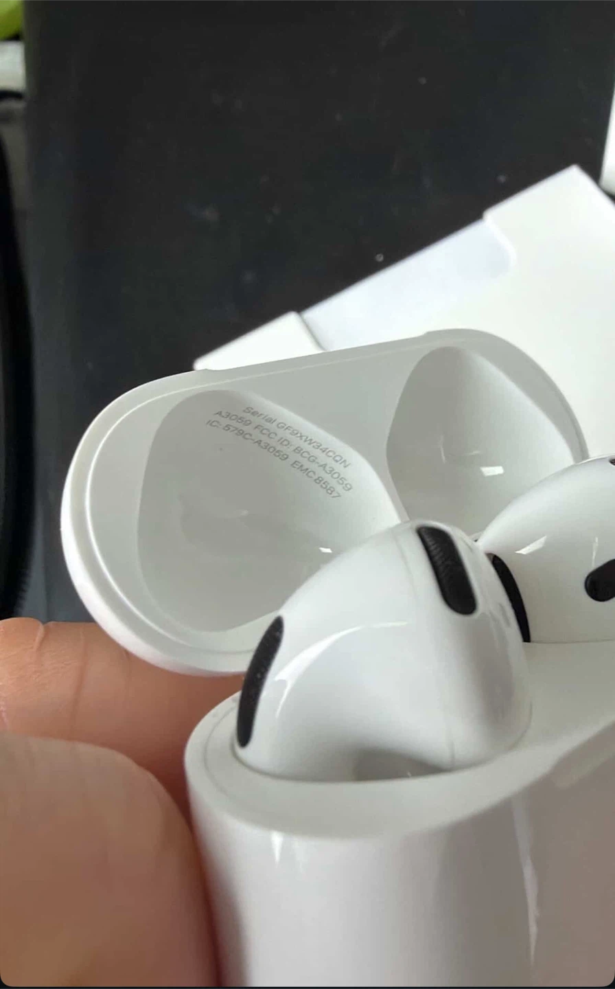 Apple AirPods 4 with Active Noise Cancellation - photo 4