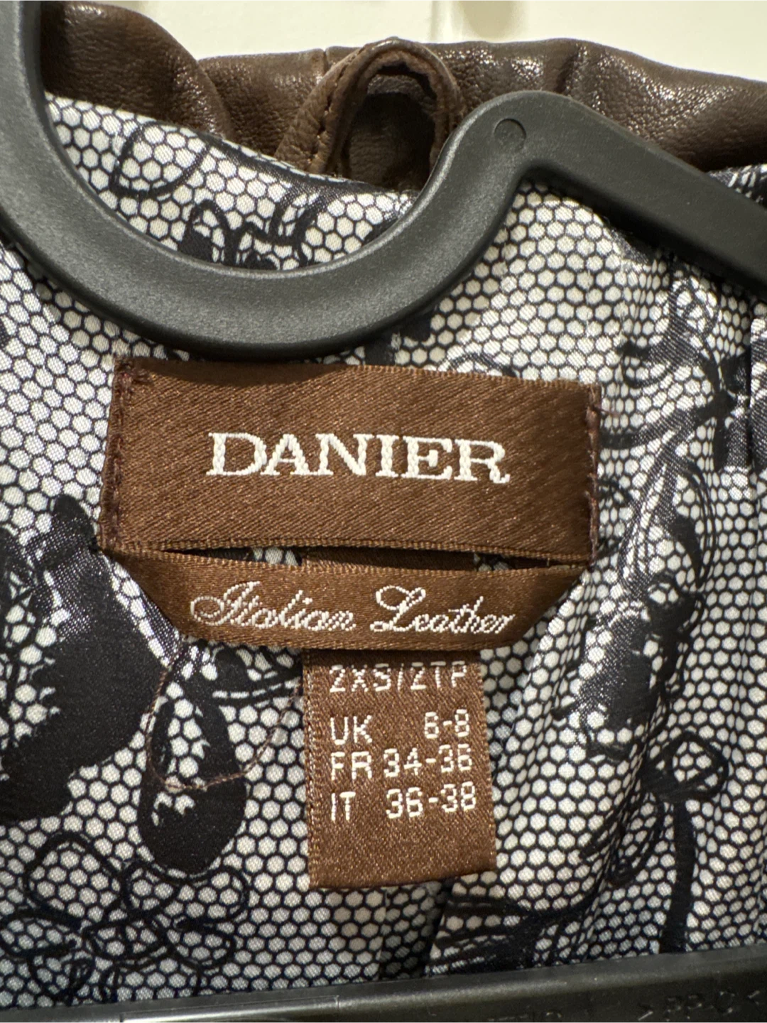 Danier -Brown Leather Jacket - XXS - photo 5