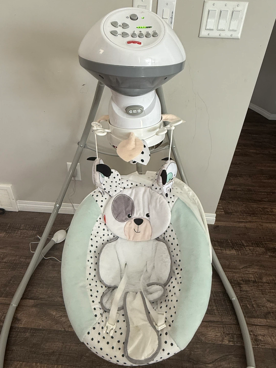 Fisher-Price Baby Swing - photo 3