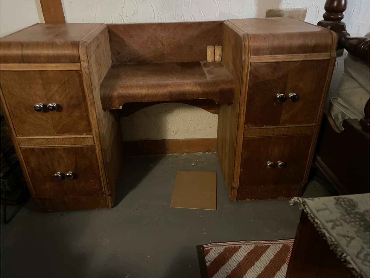 Vintage Vanity Desk with Drawers - photo 2
