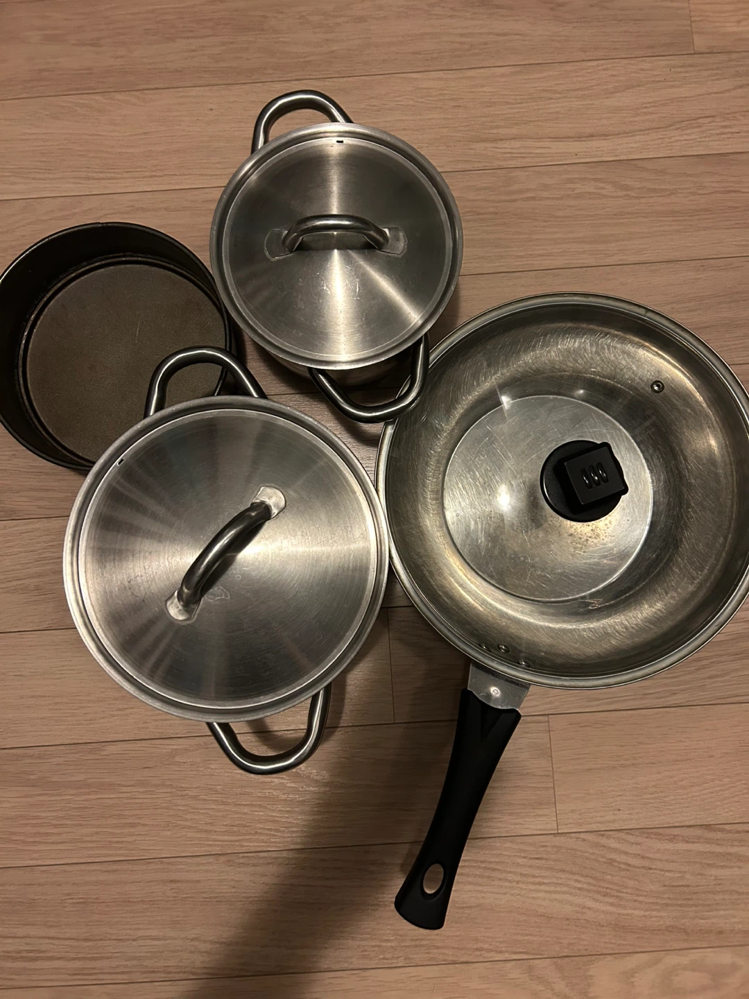 Used Cookware & Bakeware