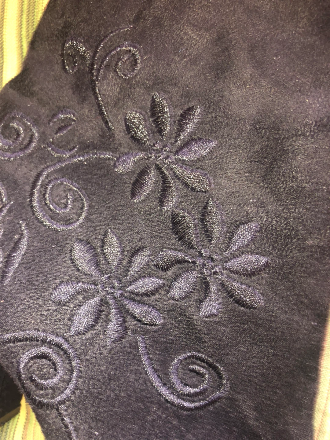 $20 Black Embroidered Ankle Boots size 9 - photo 2