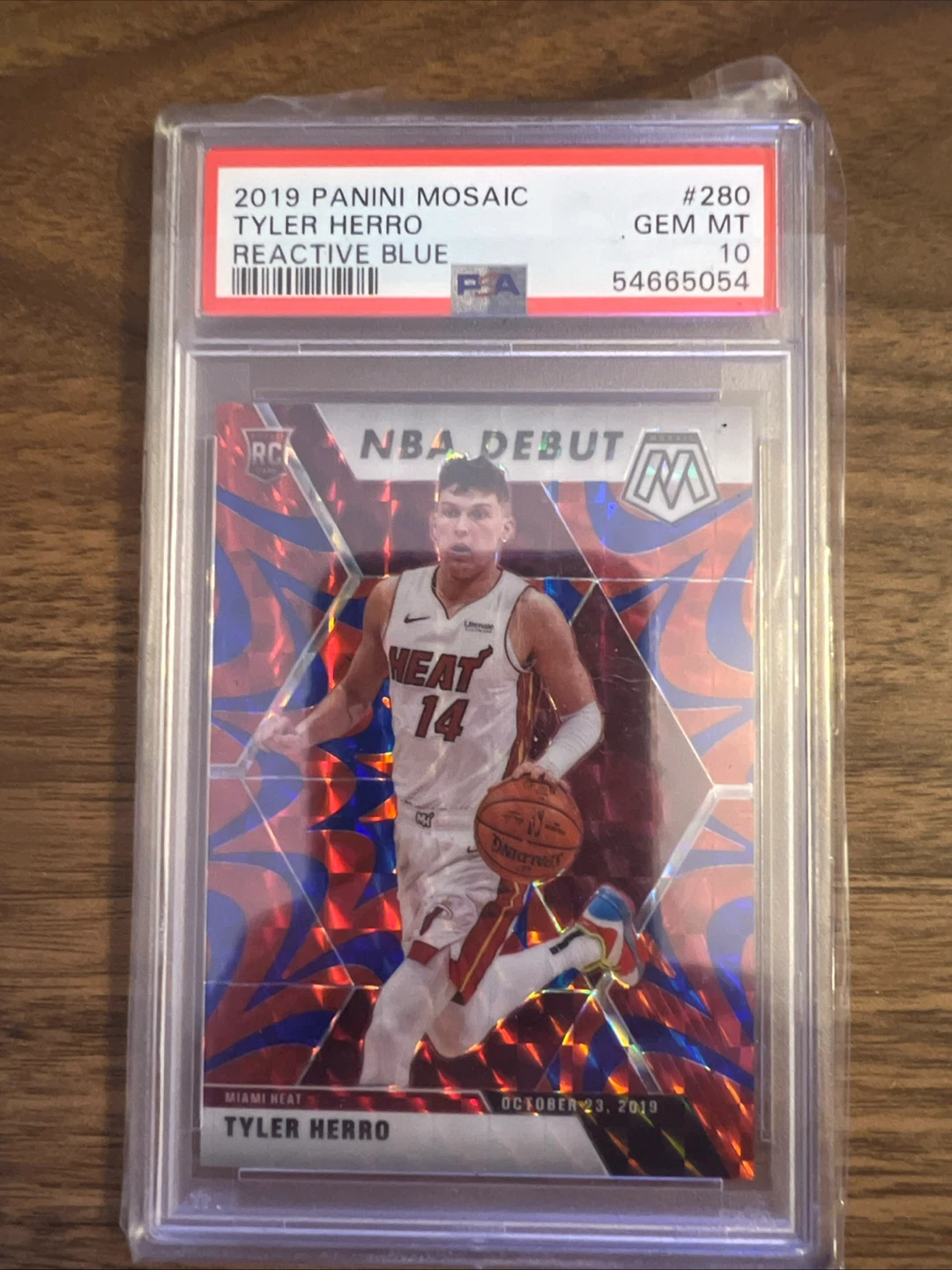 2019 Panini Mosaic Tyler Herro Reactive Blue #280 PSA 10 Gem