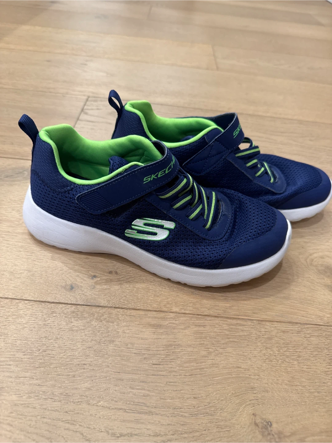 Skechers -Navy Blue- Running Shoes - Youth Size 4