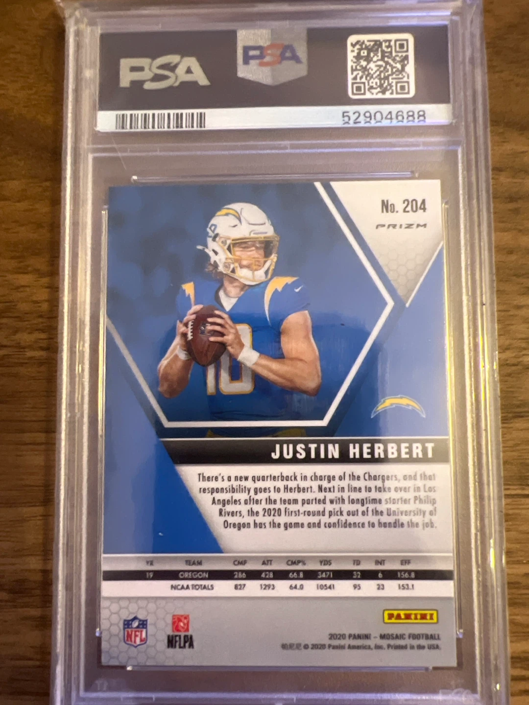 2020 Panini Mosaic Justin Herbert Red Mosaic #204 PSA 10 - photo 2