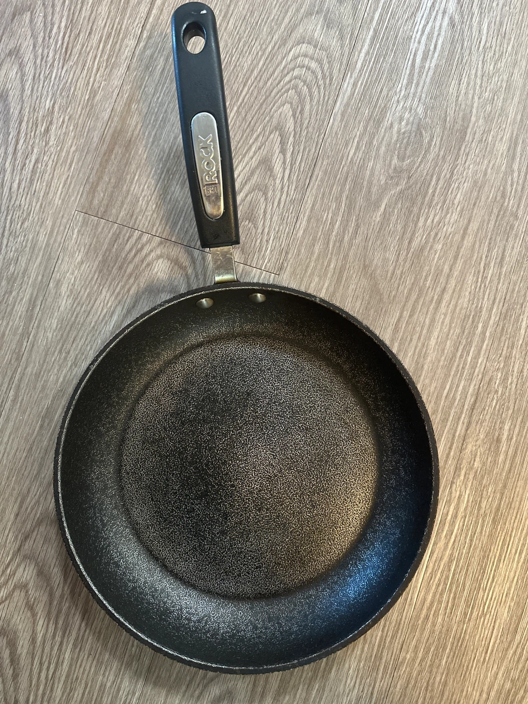 🥕🥕The Rock Frying Pan