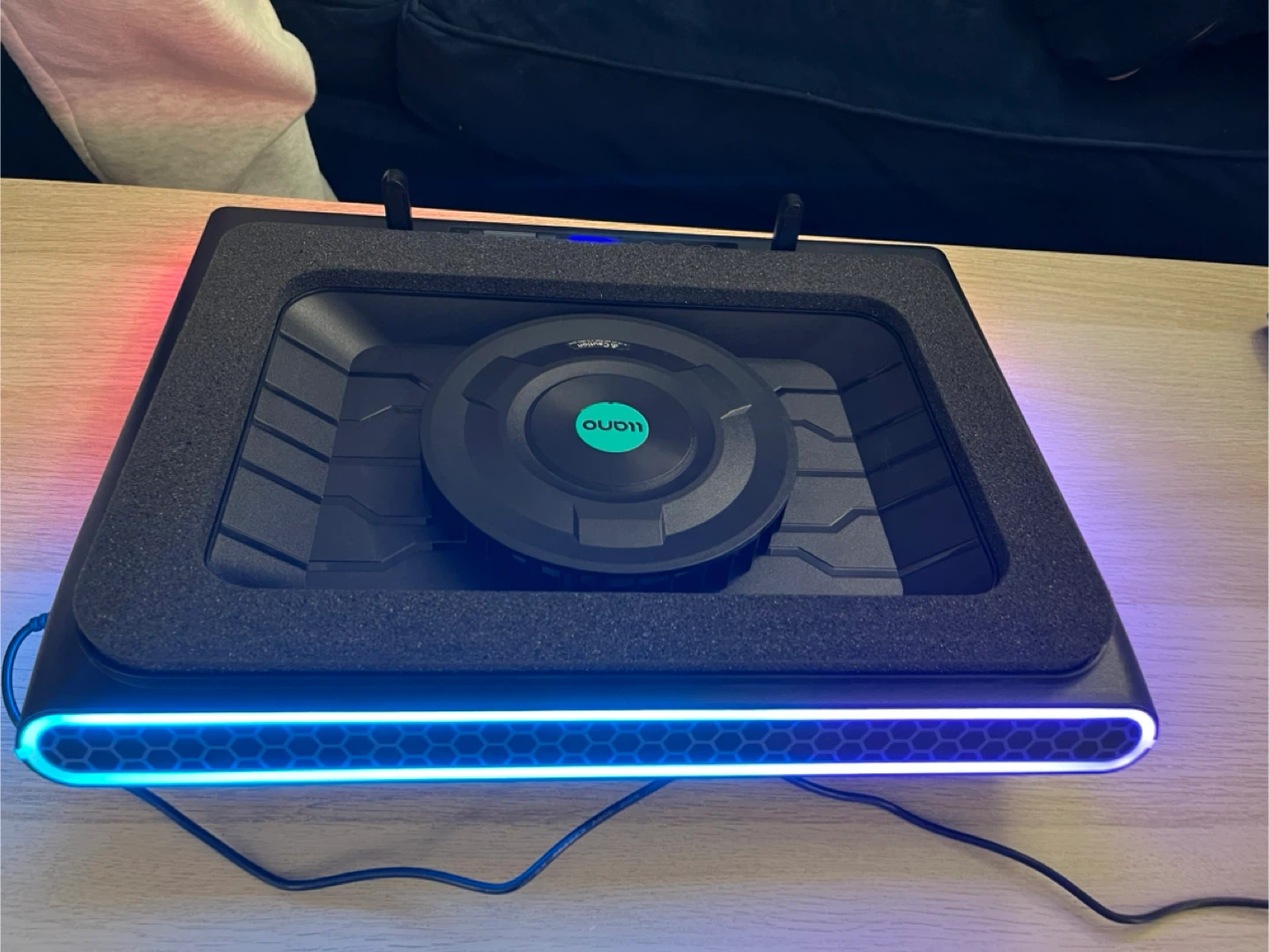 Llano V12 Laptop Cooling Pad with RGB Lighting and USB hub - photo 4