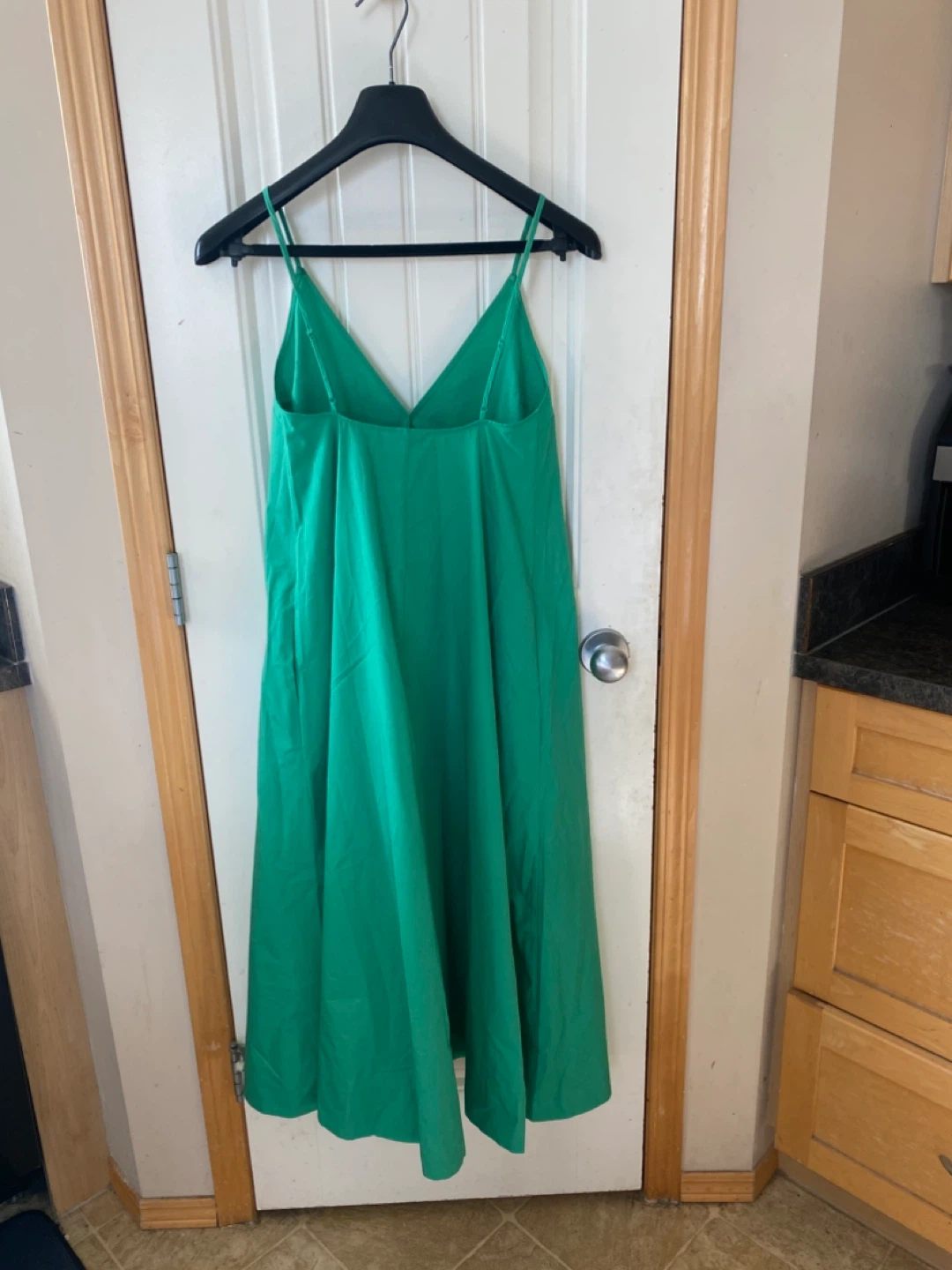 Babaton Green Spaghetti Strap Midi Dress BNWT - photo 3