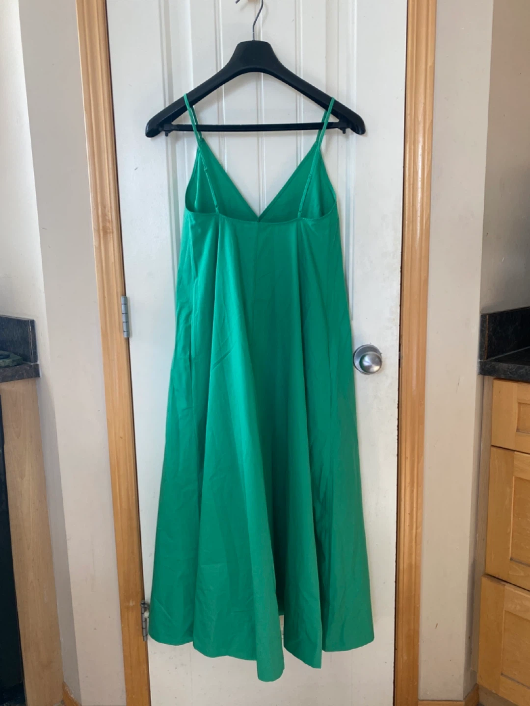 Babaton Green Spaghetti Strap Midi Dress BNWT - photo 4