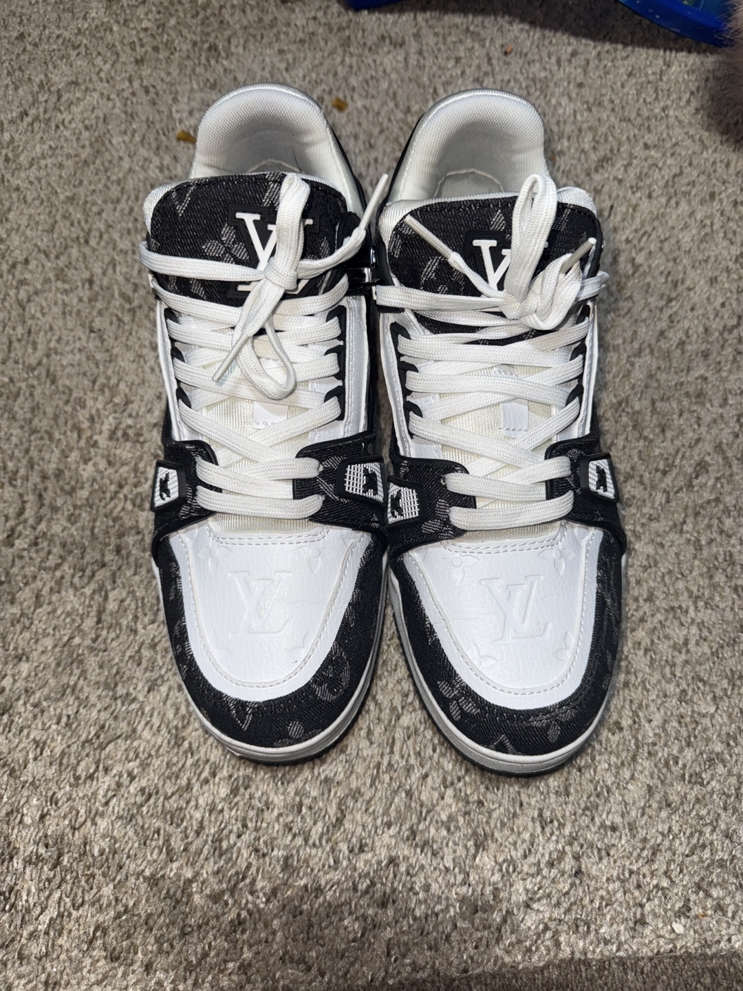 Louis Vuitton LV Trainer Sneakers Size 8.5 - photo 3