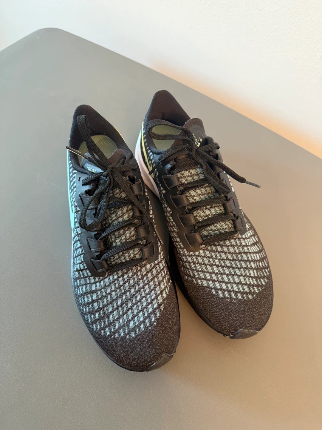 Nike shoes - photo 3
