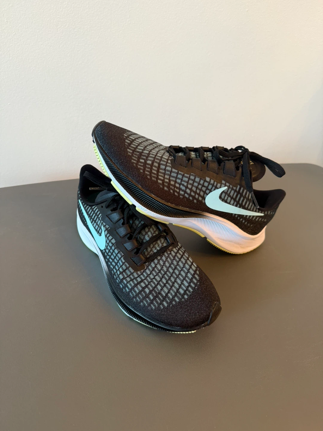 Nike shoes - photo 2
