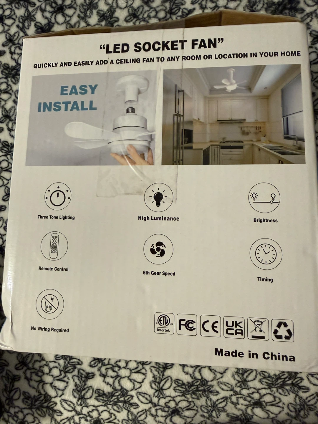 LED Socket Fan with Remote Control