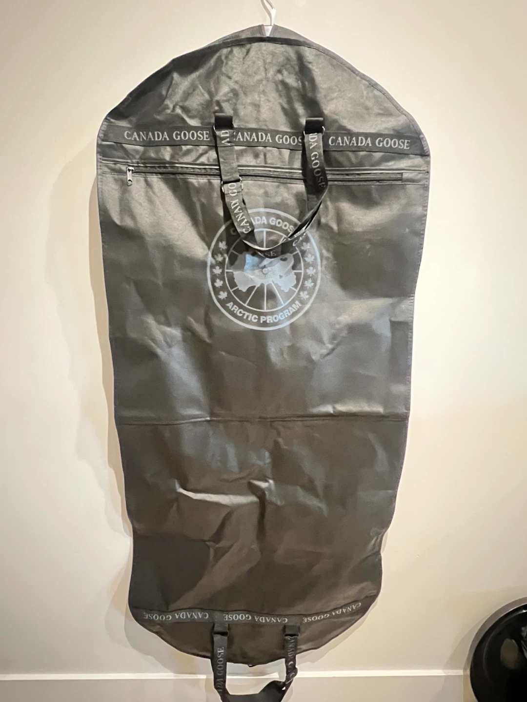 Canada Goose Garment Bag - photo 2
