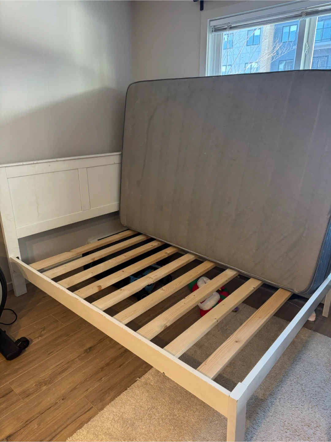 Queen Bed Frame & Premium Mattress – Like New + Warranty - photo 2