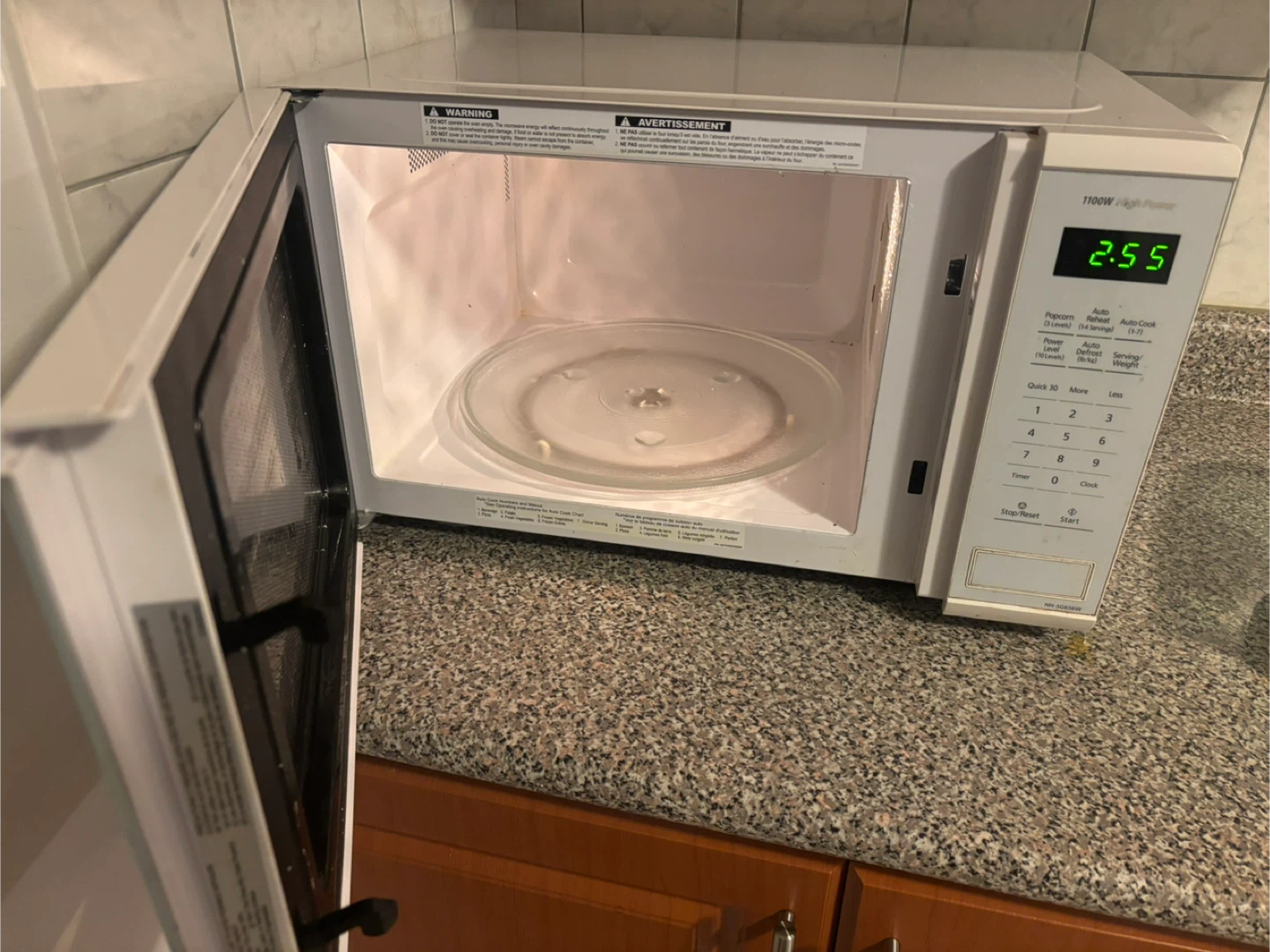 Panasonic 1100W High Power Microwave - photo 2