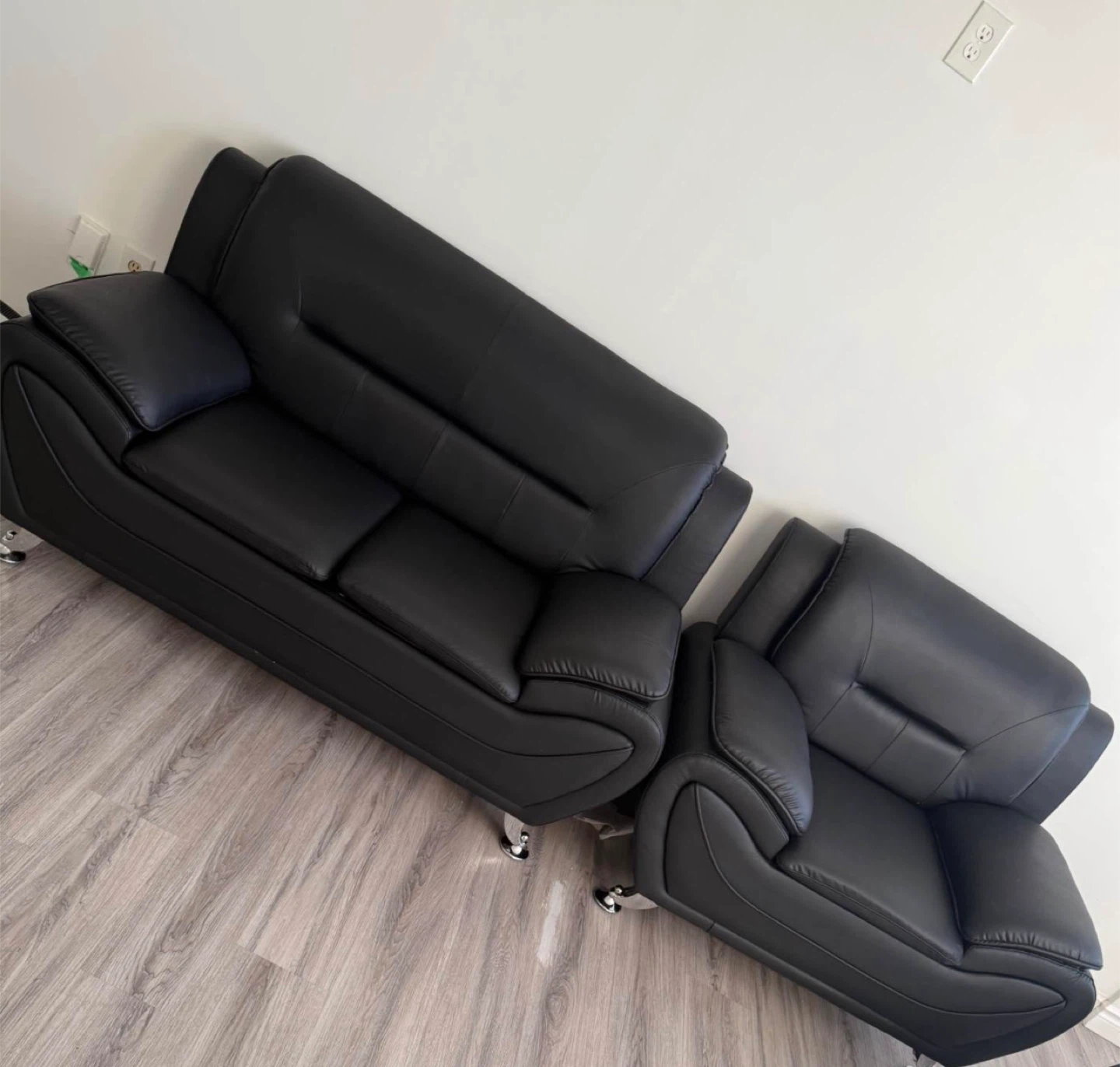 Black Leather Sofa Set