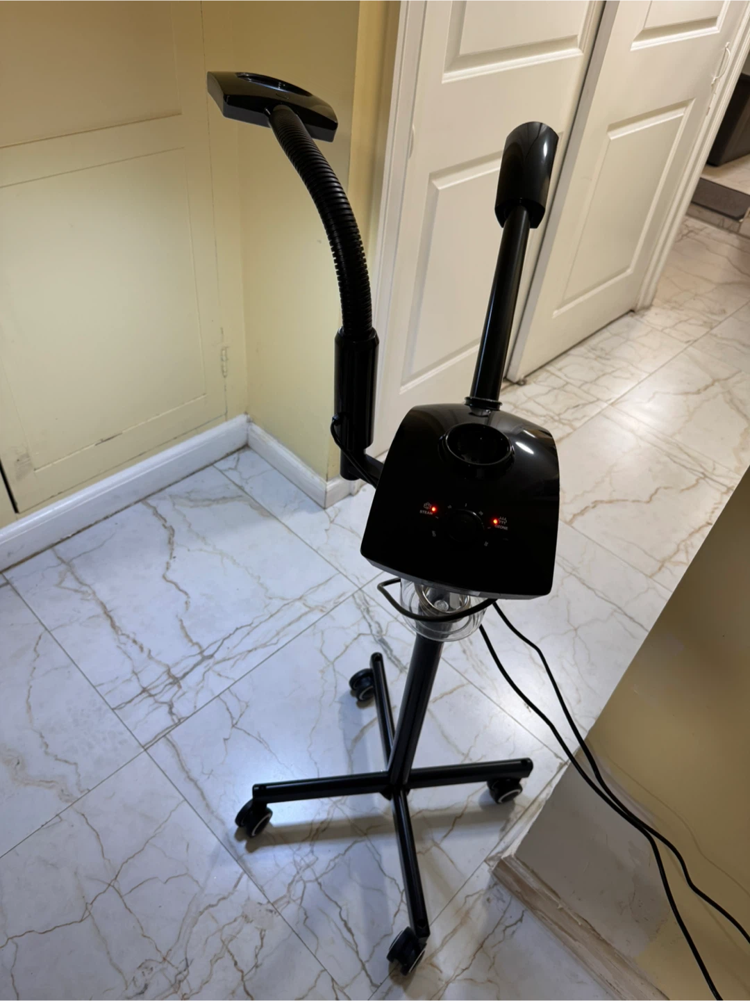 LED Magnifying Lamp with Stand - photo 5