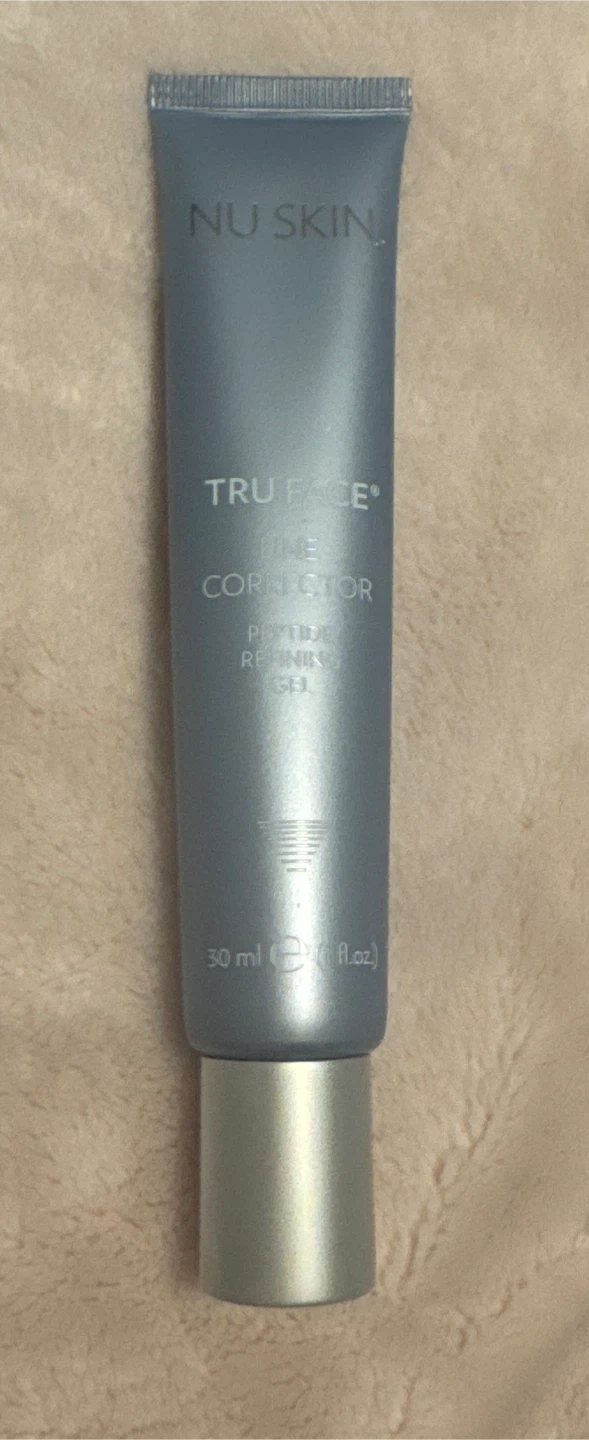 Nu Skin Tru Face Line Corrector Peptide Refining Gel - photo 2