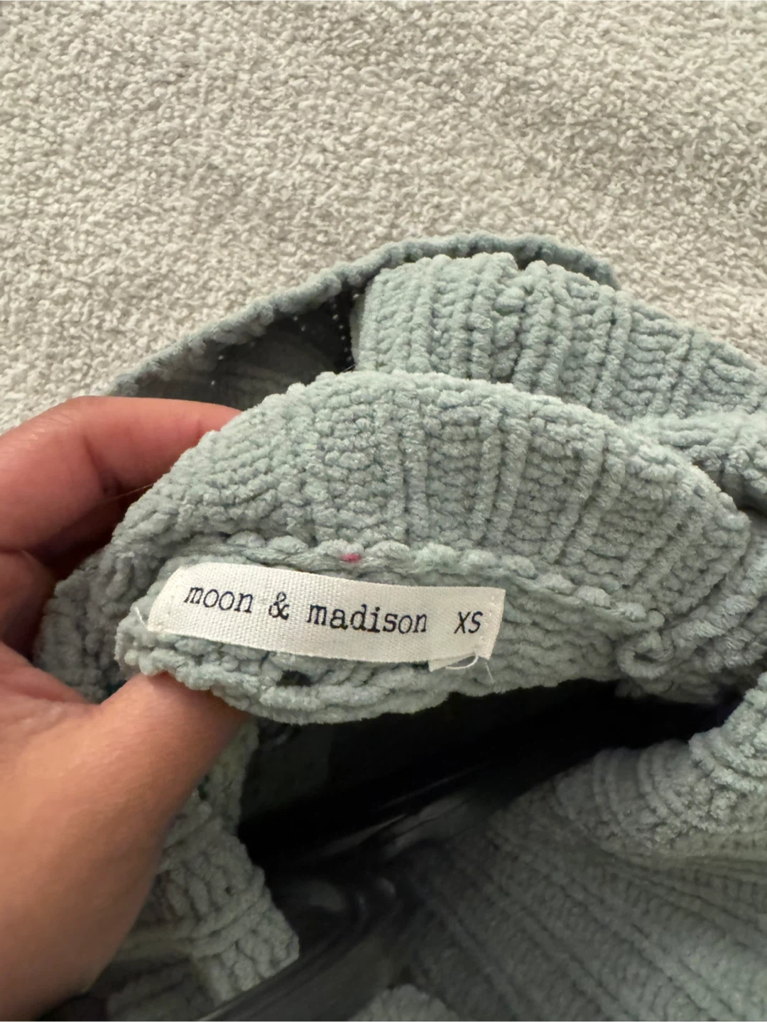 Moon & Madison Women's Sweater XS - photo 2