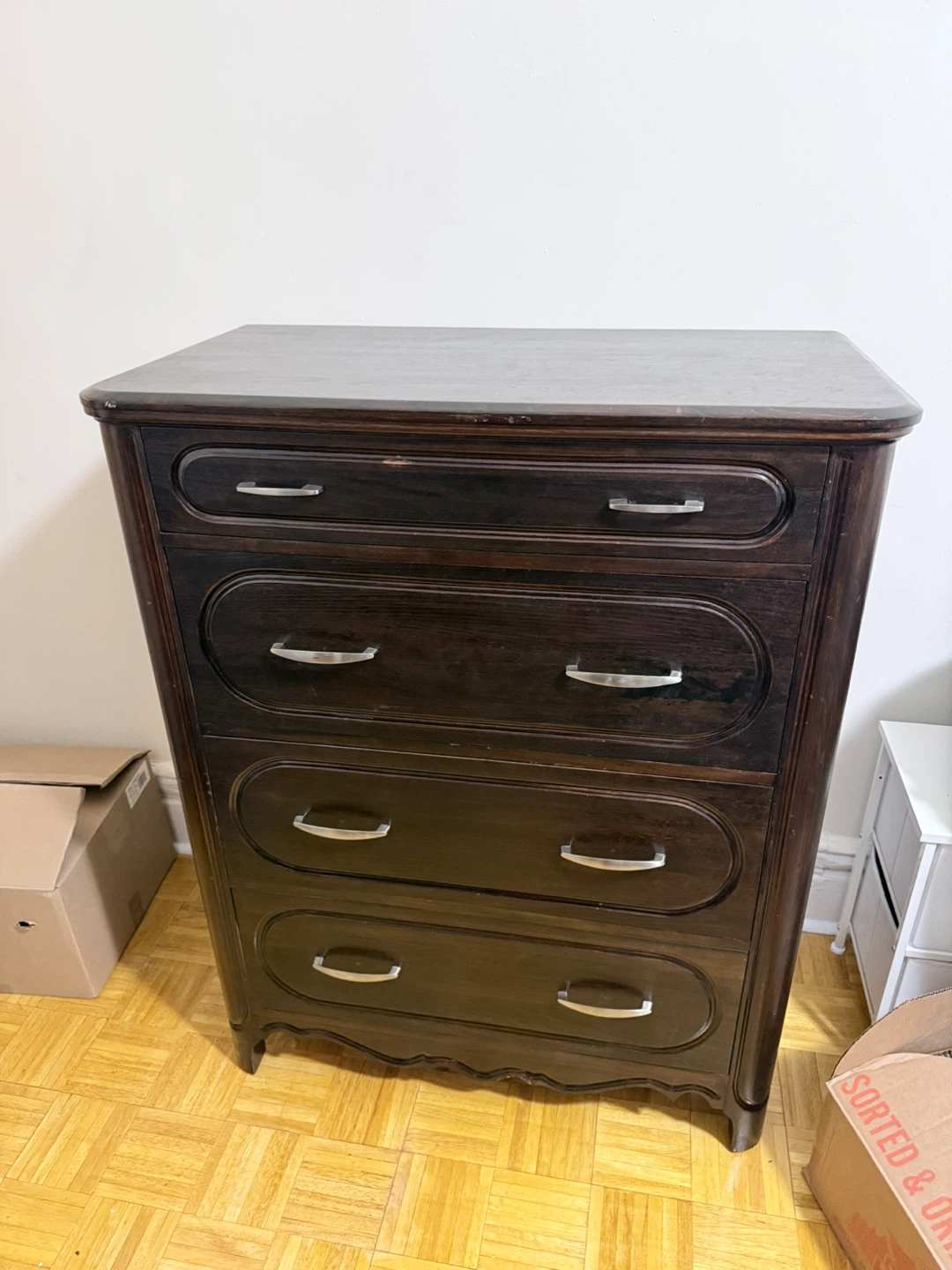 Dark Wood 5-Drawer Dresser