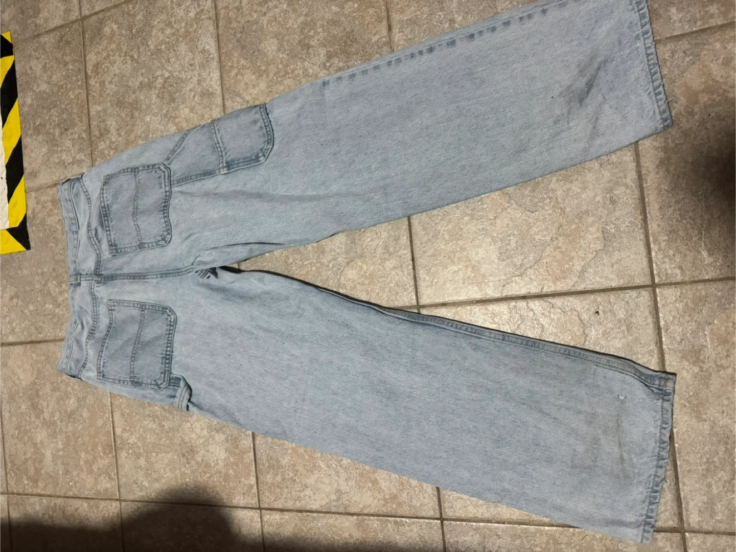 Light Wash Wide Leg Jeans - photo 3