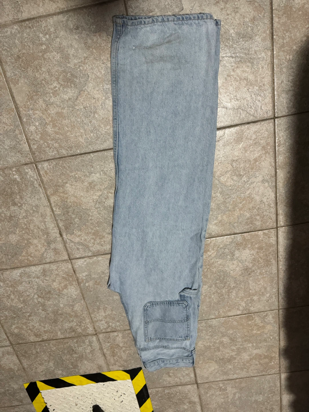 Light Wash Wide Leg Jeans - photo 4