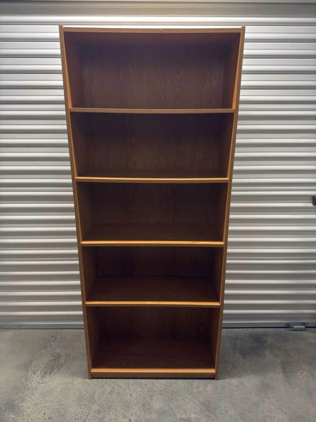 📚 Bookcase / Shelf – Simple & Functional