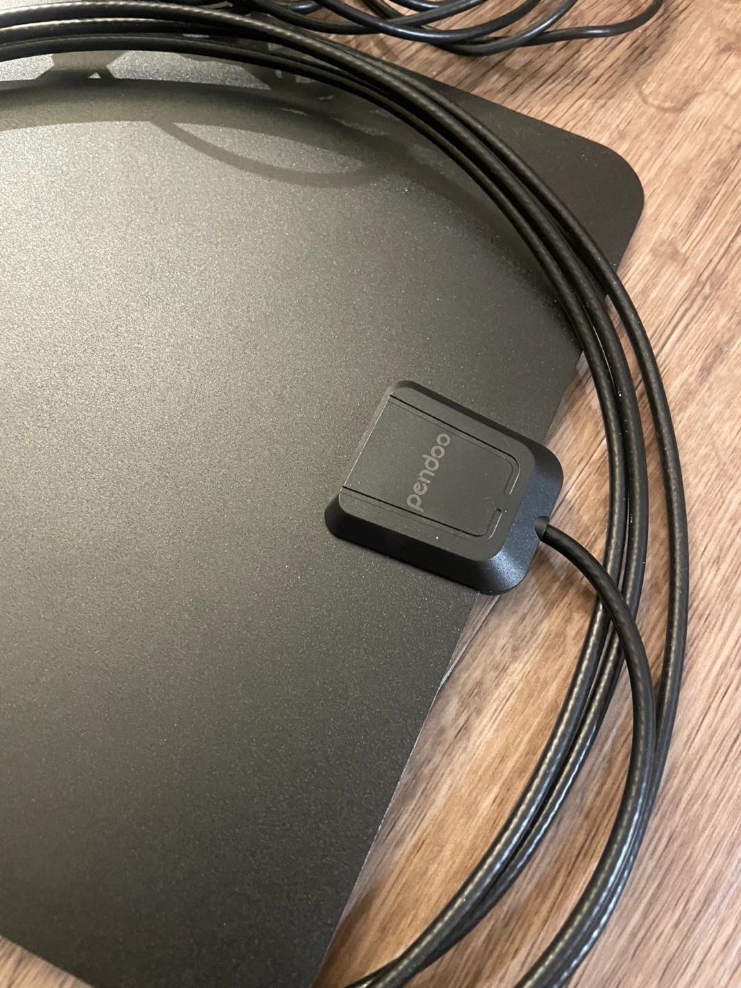 Pendoo Flat TV Antenna with Power Adapter - photo 2