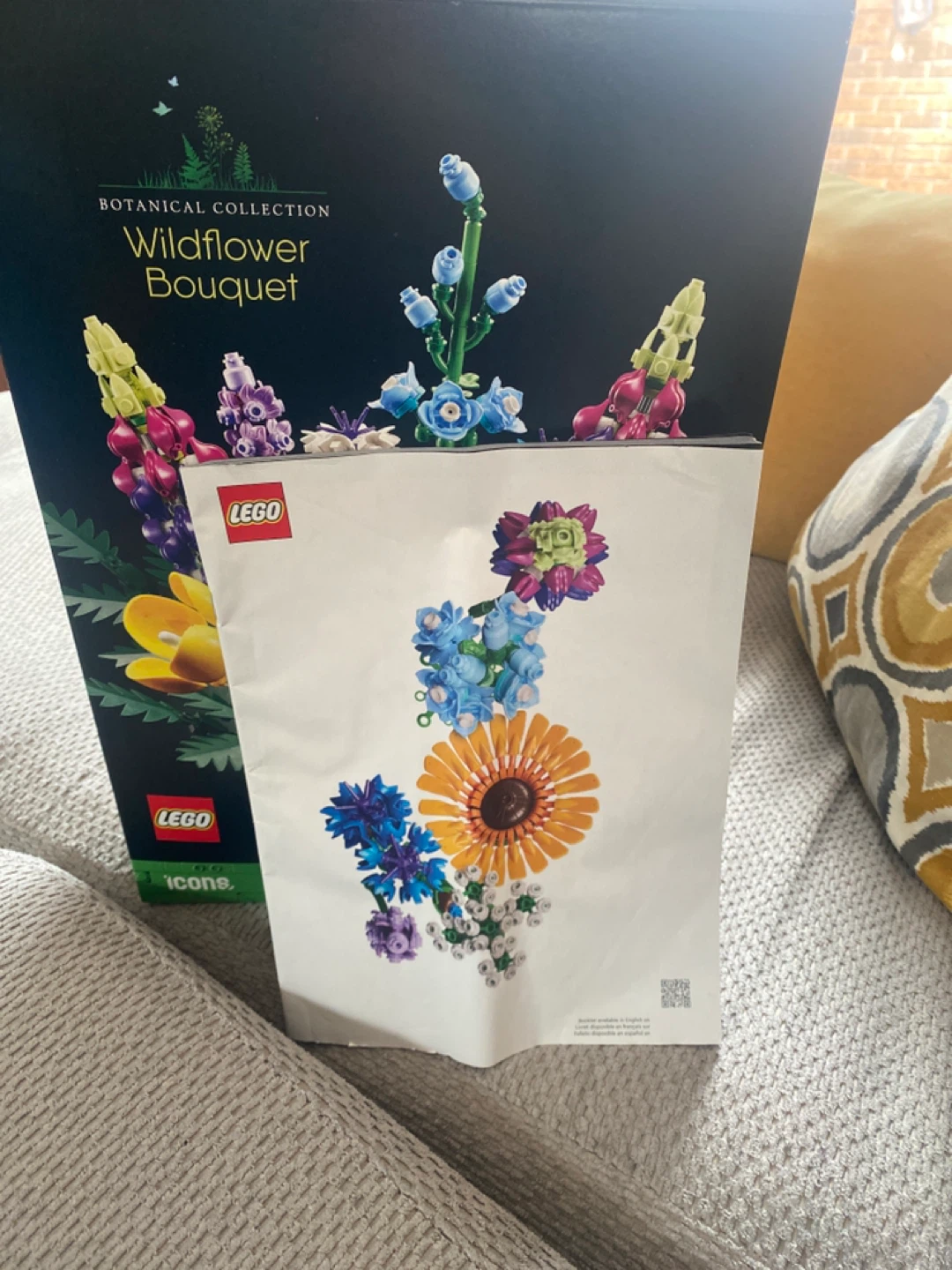 LEGO Botanical Collection Wildflower Bouquet (10313) - photo 3