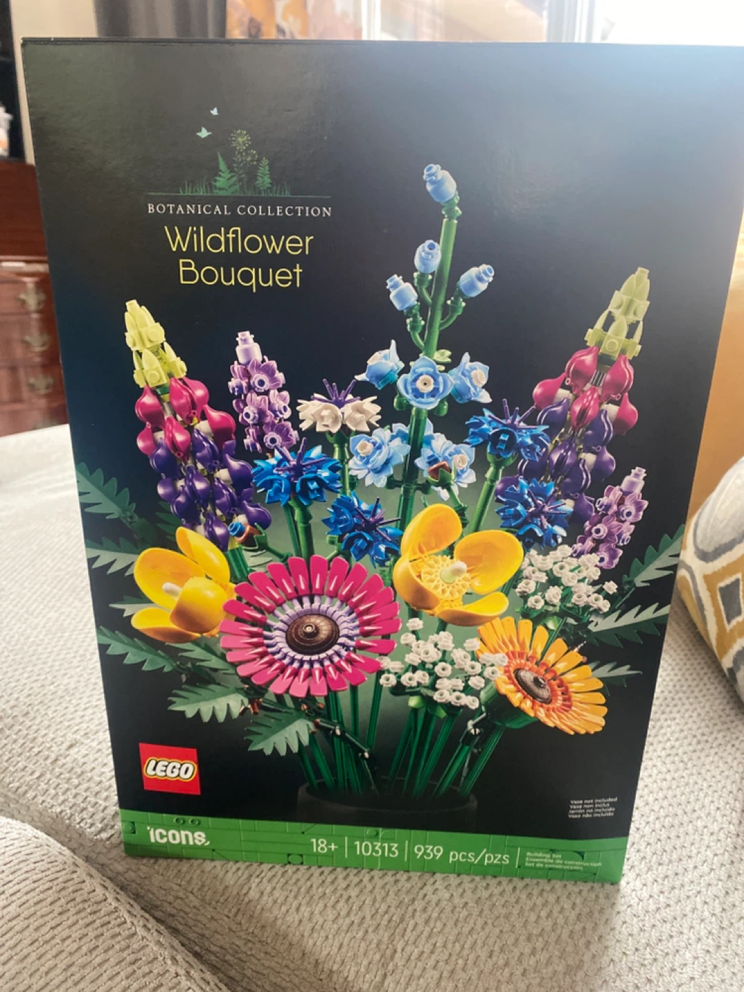 LEGO Botanical Collection Wildflower Bouquet (10313) - photo 4