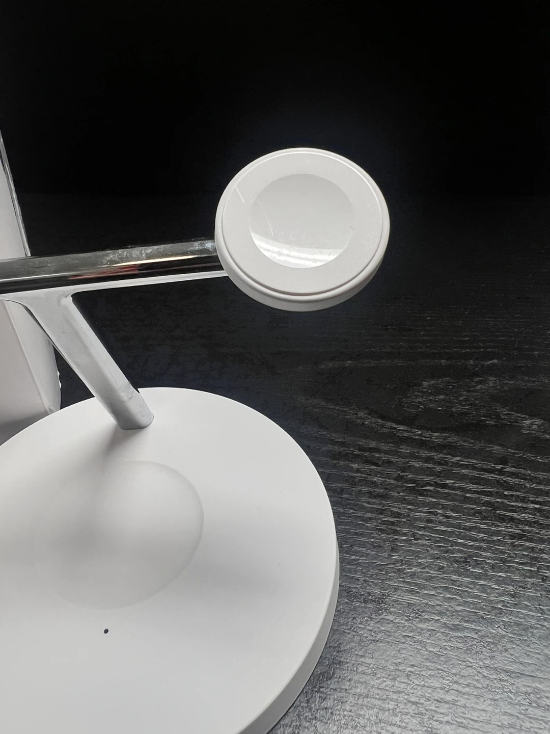 Belkin Boost Charge Pro 3 in 1 Wireless Charger with MagSafe - photo 2