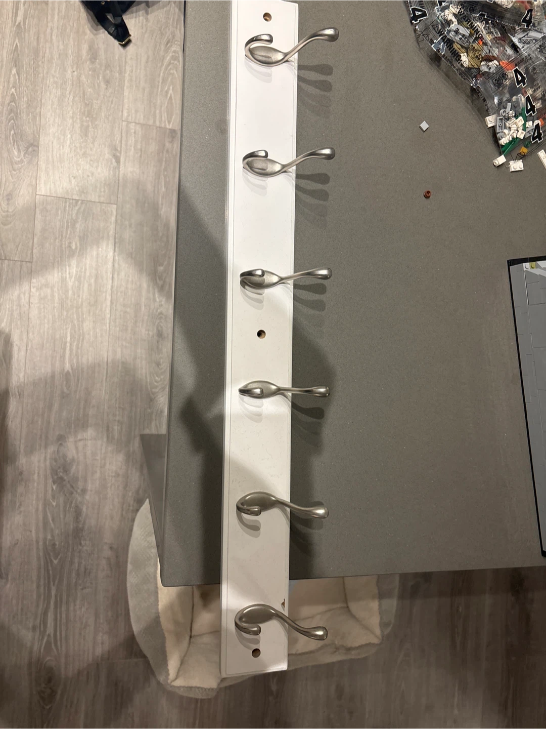 White Coat Rack with 6 Hooks