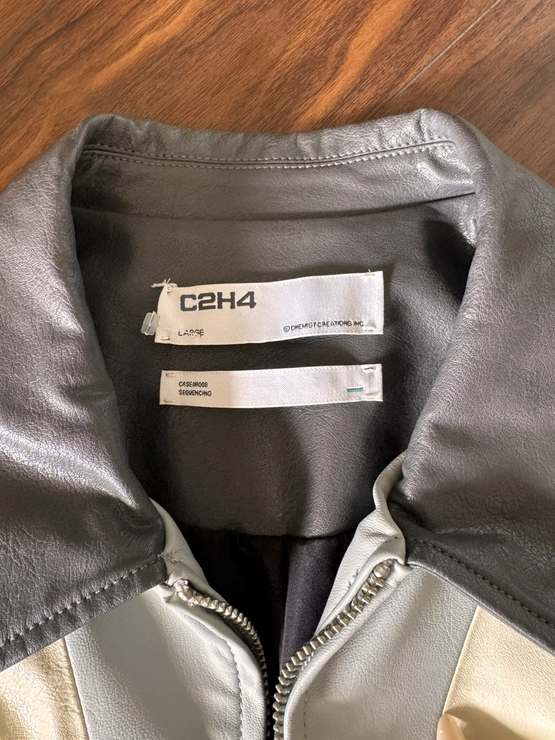C2H4 Gray Faux-Leather Jacket Size Large Moto jacket - photo 4