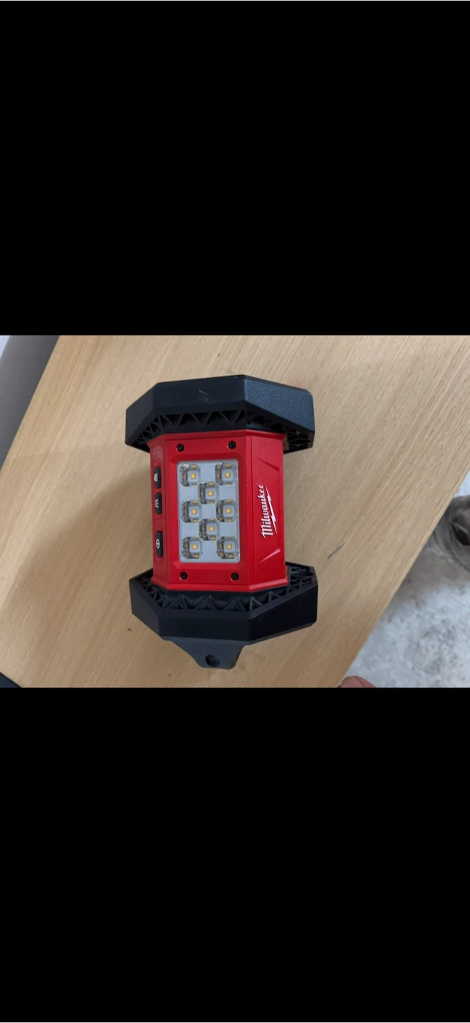 Milwaukee M18 Flood Light with XC 5.0 Battery
