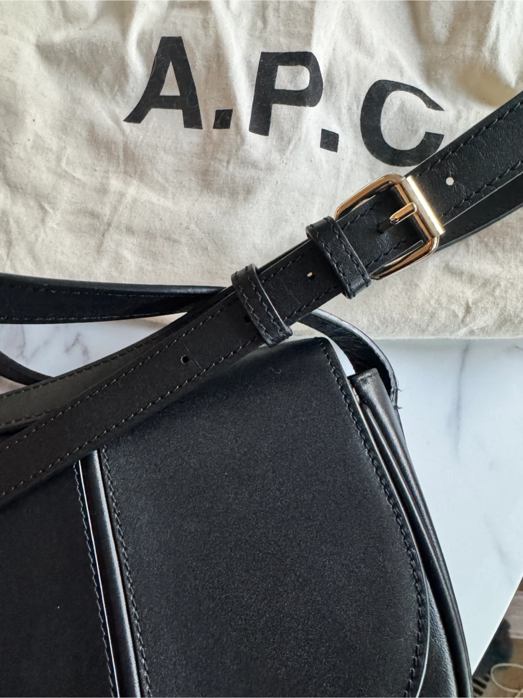 A.P.C. Black Leather Saddle Bag - photo 4