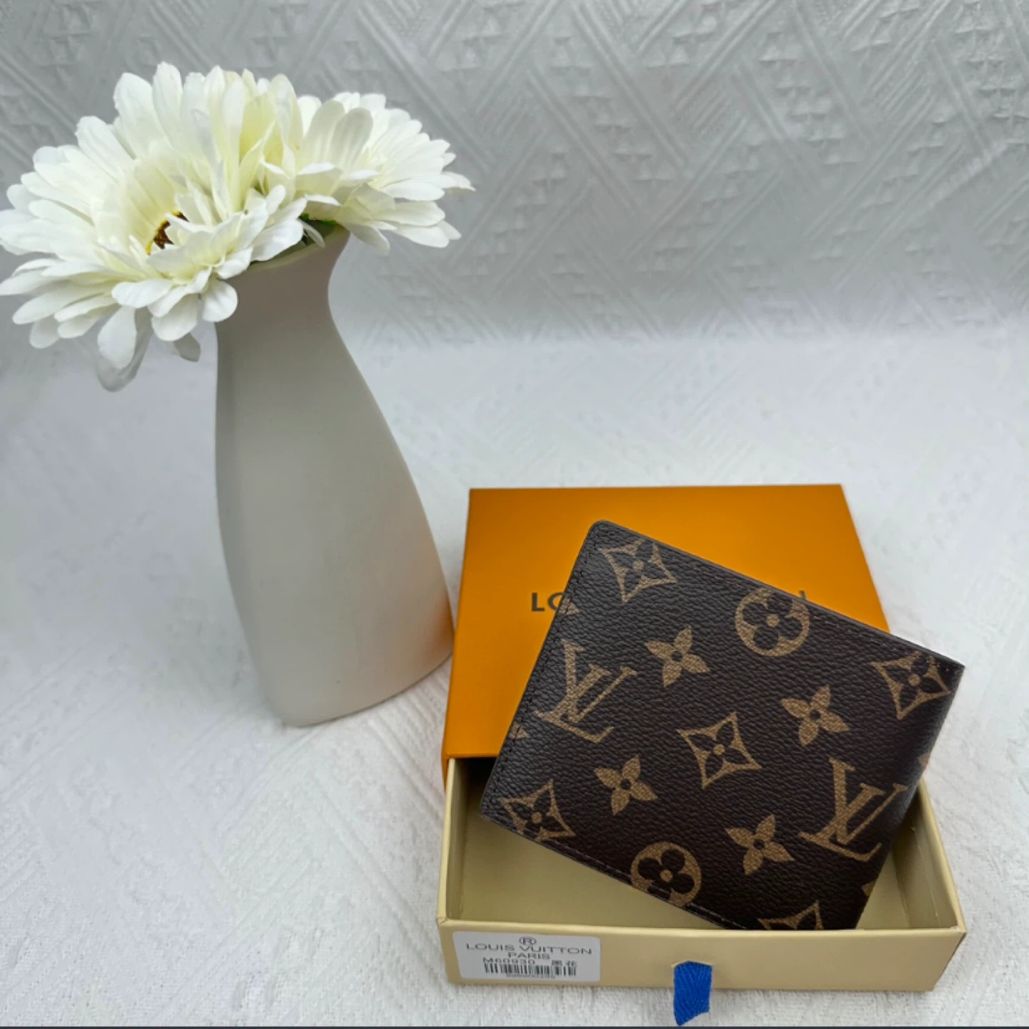 Louis Vuitton Bifold Wallet Monogram Canvas - photo 2