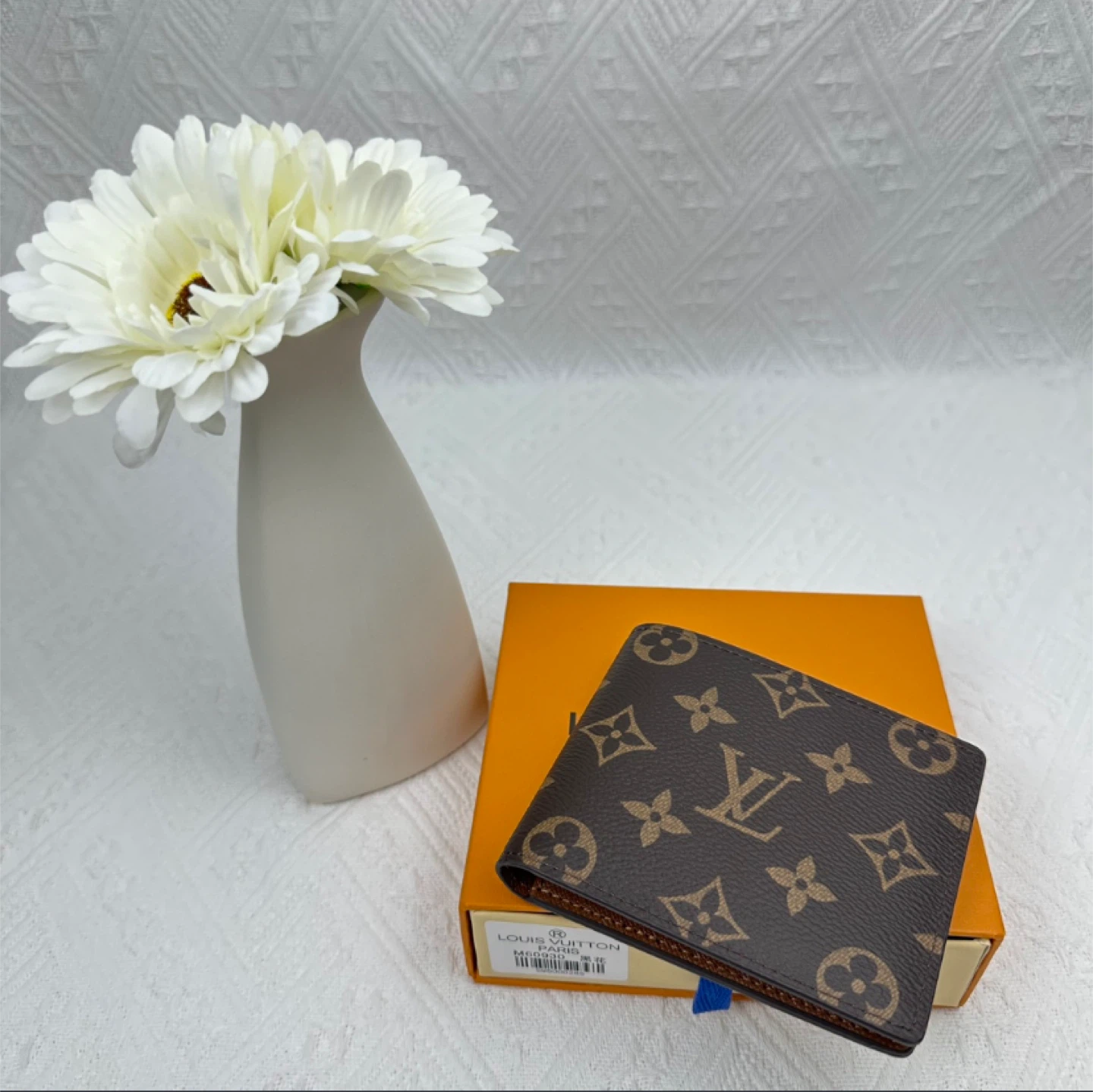 Louis Vuitton Bifold Wallet Monogram Canvas - photo 3