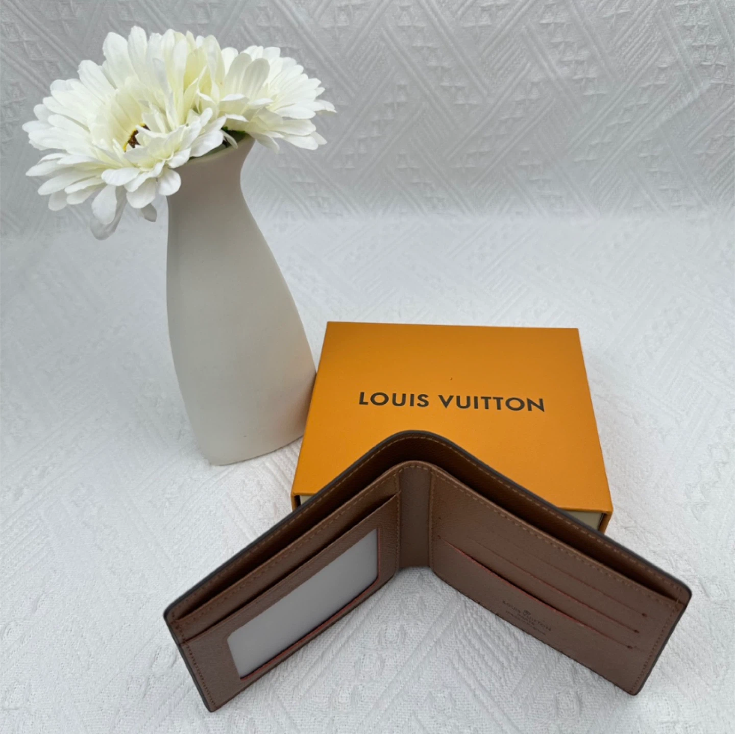 Louis Vuitton Bifold Wallet Monogram Canvas - photo 4
