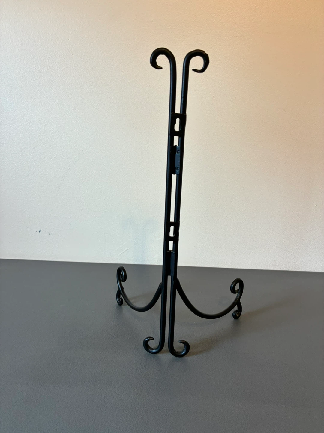Black Metal Display Easel for Plates - photo 2