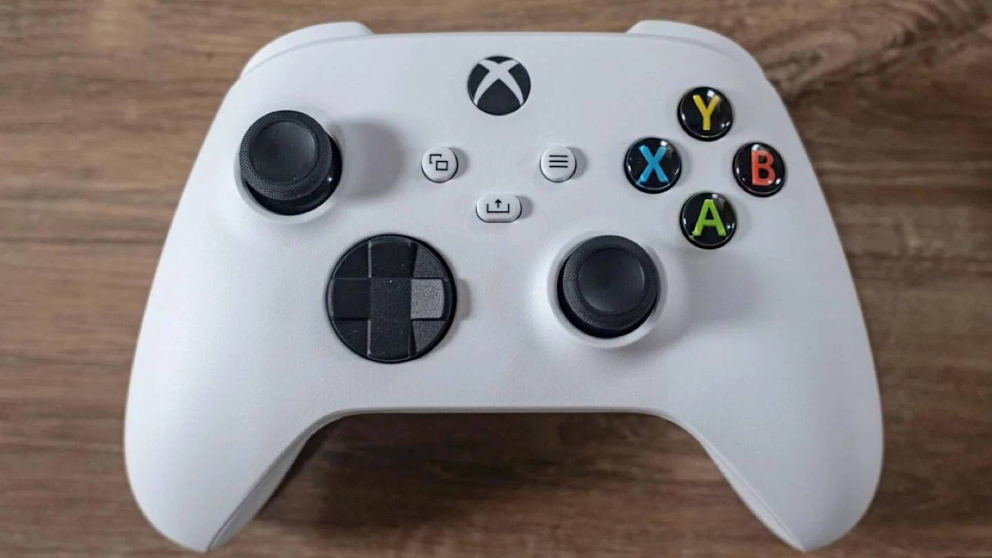 White Xbox Wireless Controller