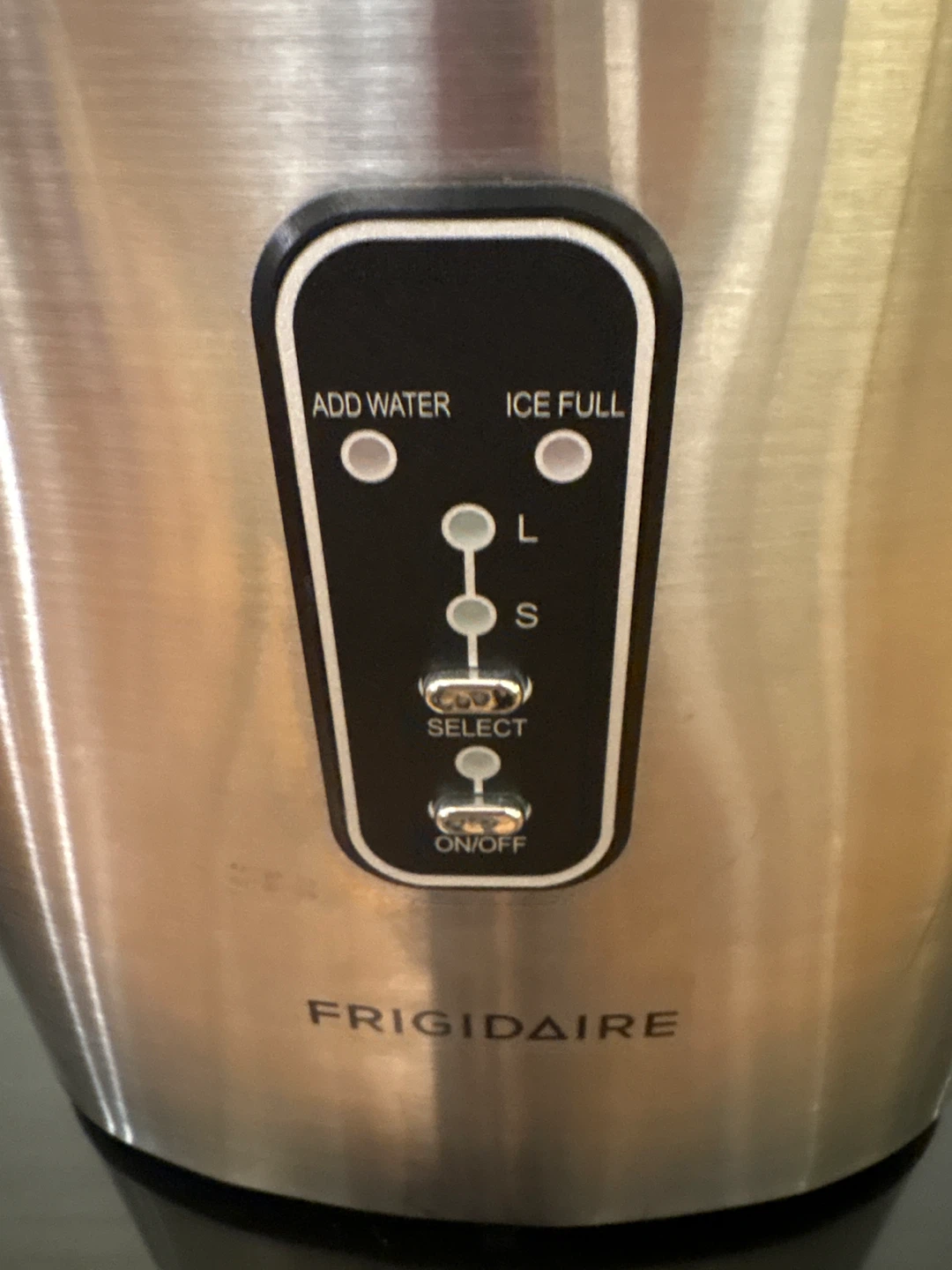 Frigidaire Portable Countertop Ice Maker - photo 2