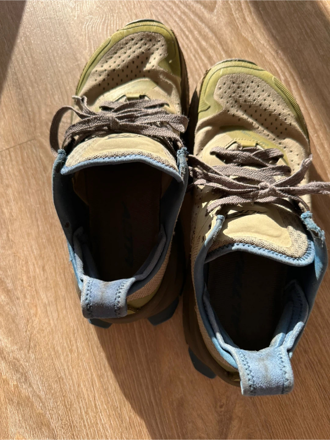 Altra Trail Running Shoes size 9 - photo 3