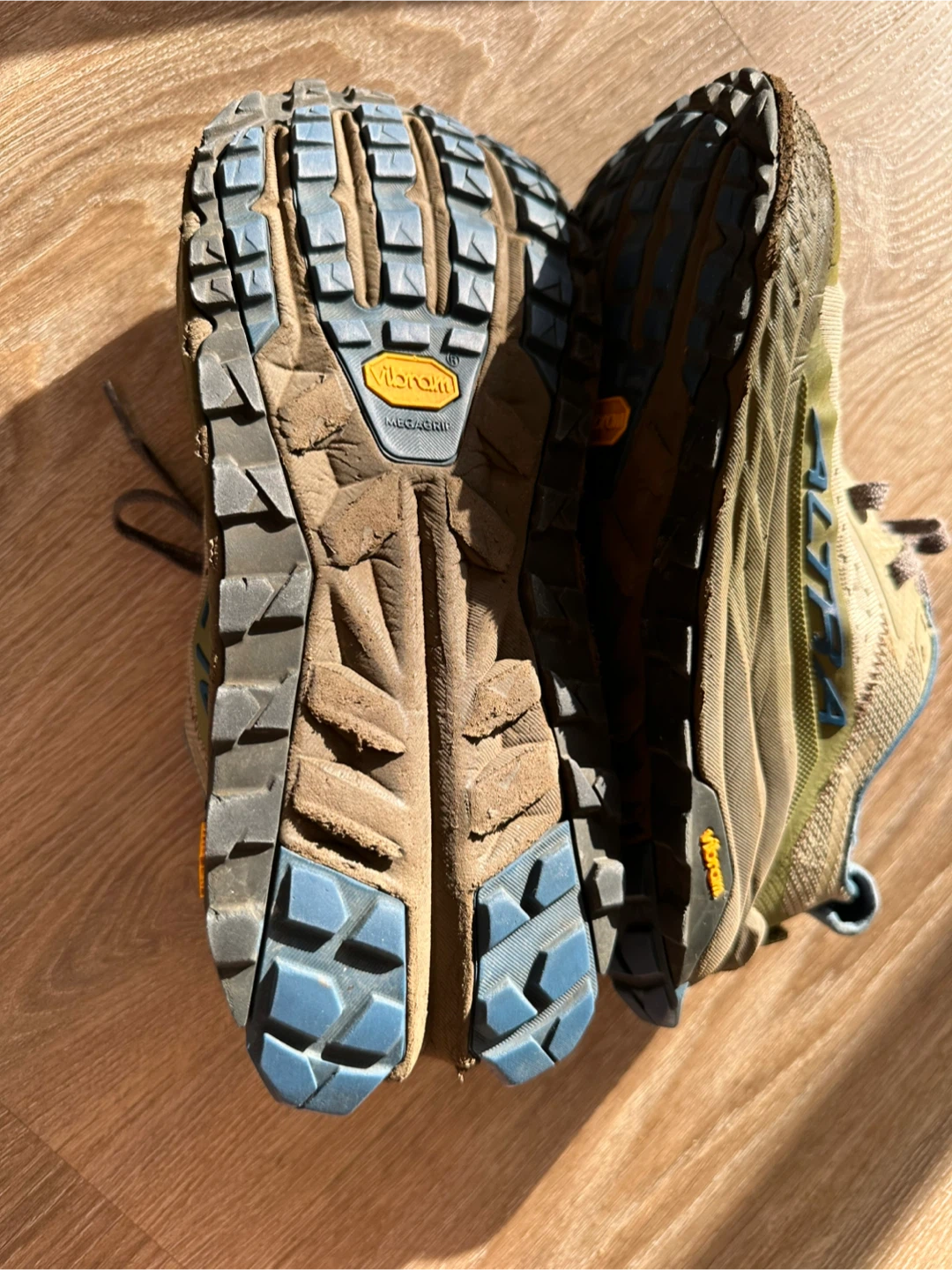 Altra Trail Running Shoes size 9 - photo 5