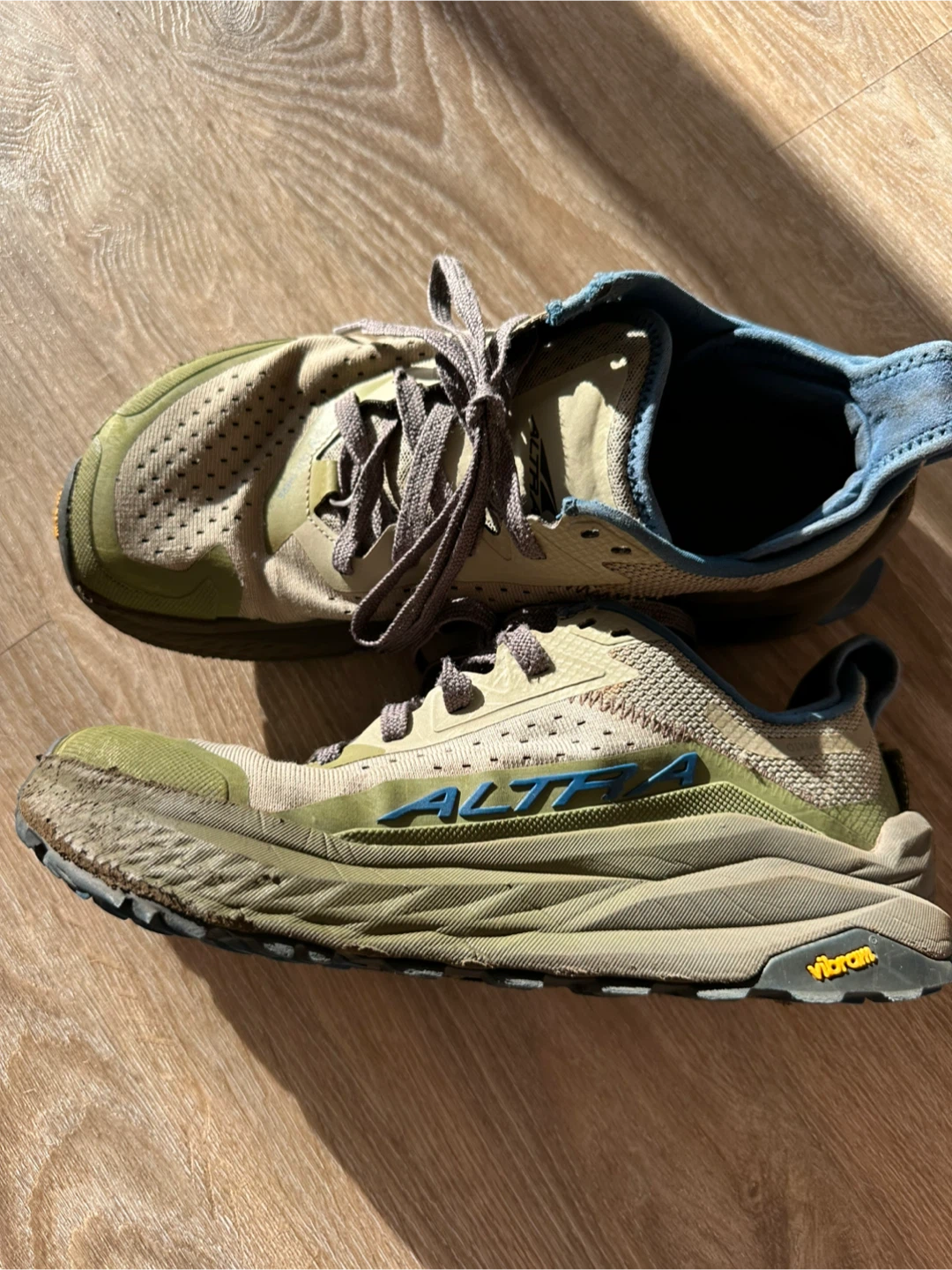 Altra Trail Running Shoes size 9 - photo 4