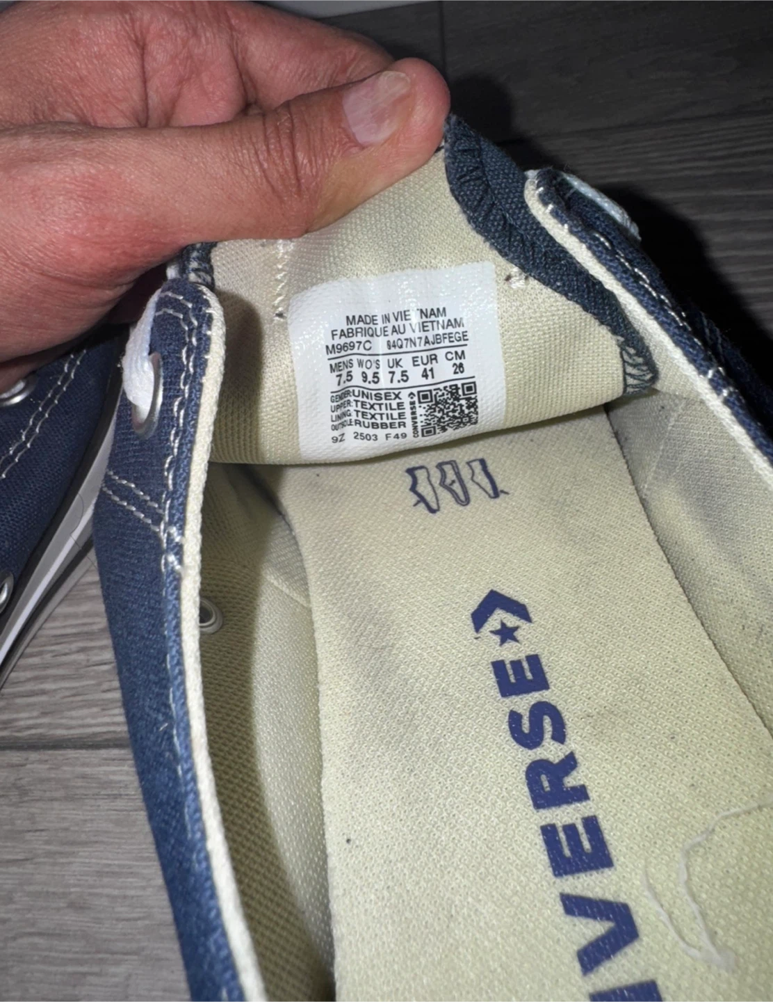 Converse shoes - photo 2