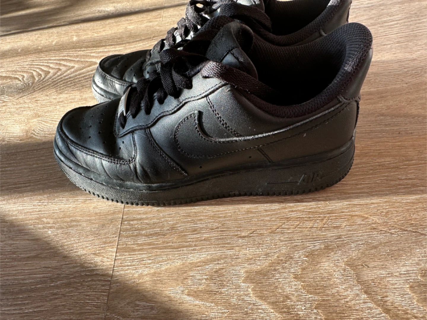 Nike Air Force 1 Men's Sneakers Size 6