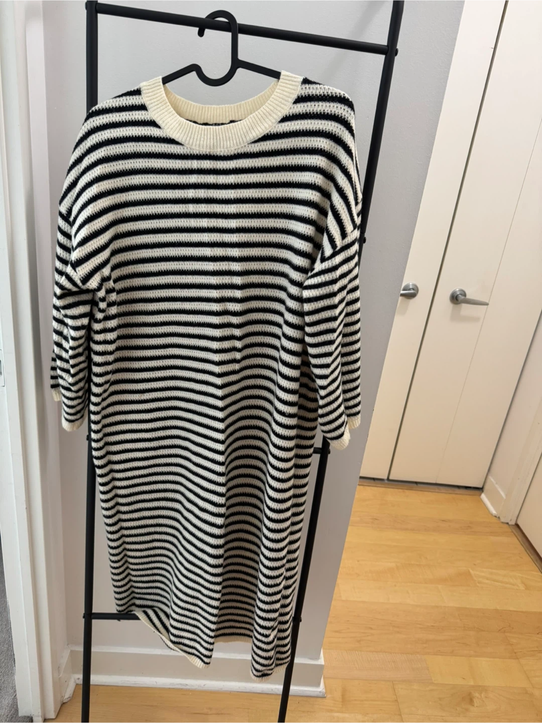 Assorted Sweaters & Jackets on Sale - photo 5