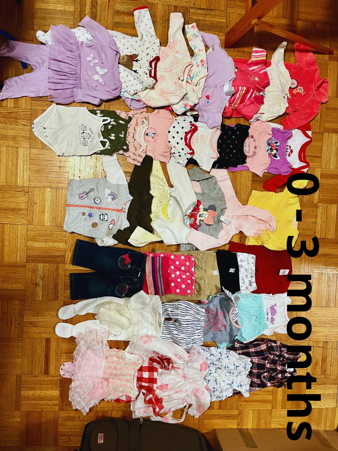 Baby girl clothings lot (0-12months)